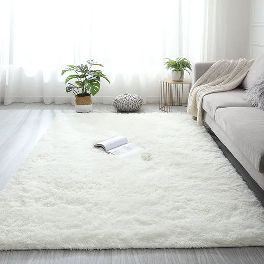 LuxuryLoom: Soft Plush Living Room Carpet