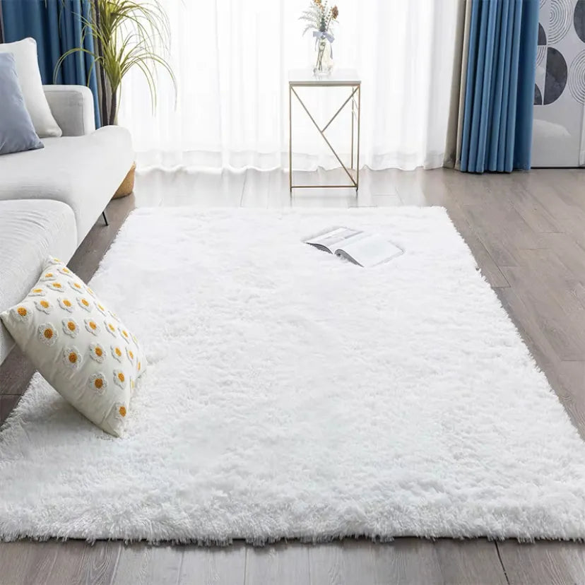 LuxuryLoom: Soft Plush Living Room Carpet